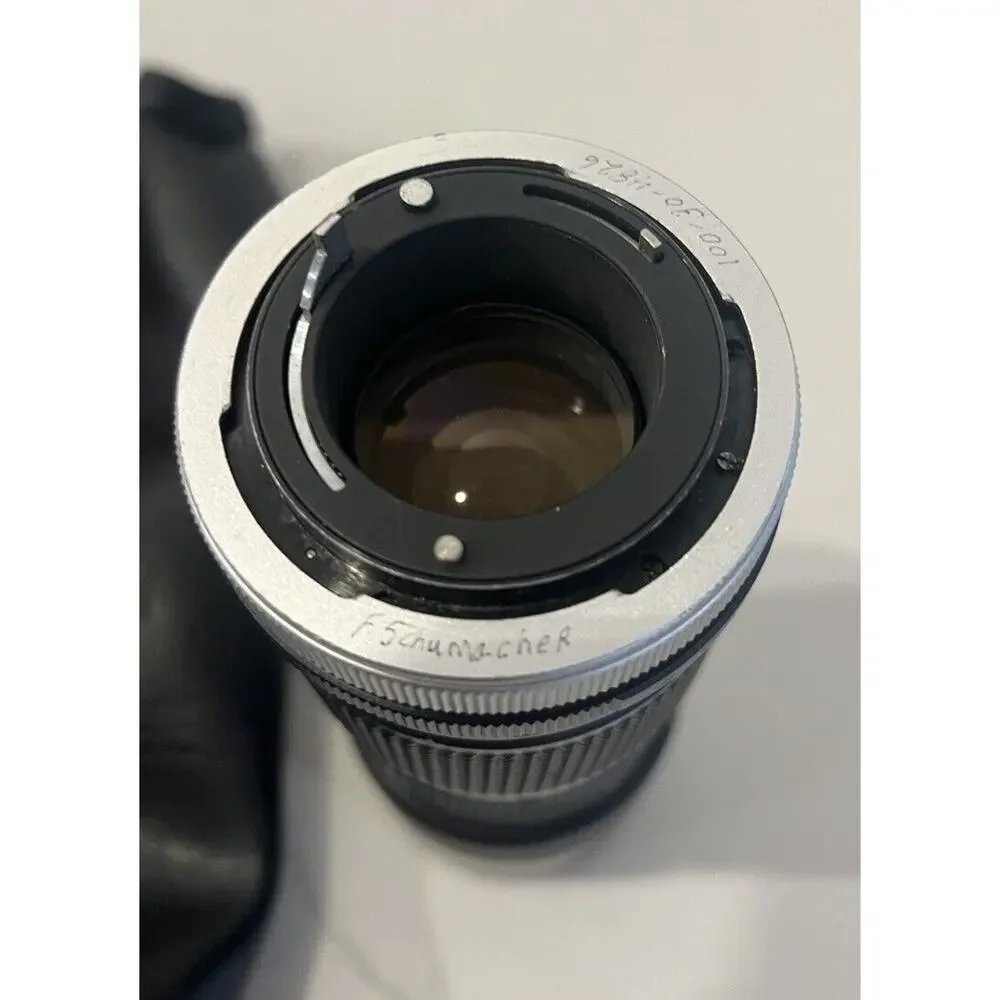 Vivitar 85-205mm 1:3.8 Close Focusing Auto Zoom Camera Lens no Cover With Bag